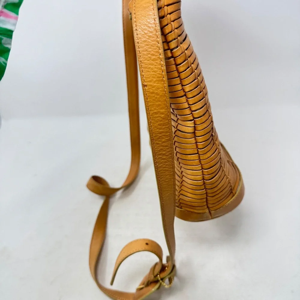 Vintage Valerie Stevens Crossbody Bag Tan Medium Woven Leather Vintage Boho